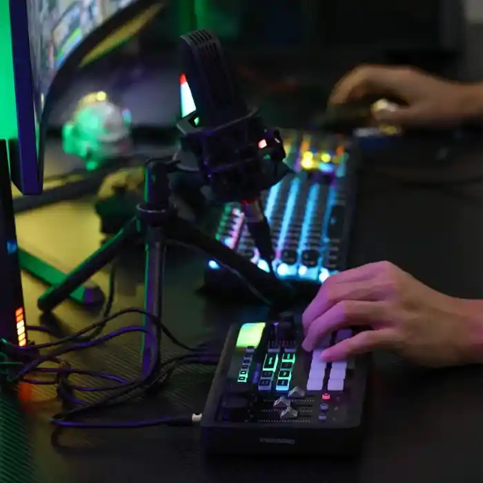 Ulanzi AX01 All-in-one Audio Mixer with Individual Control